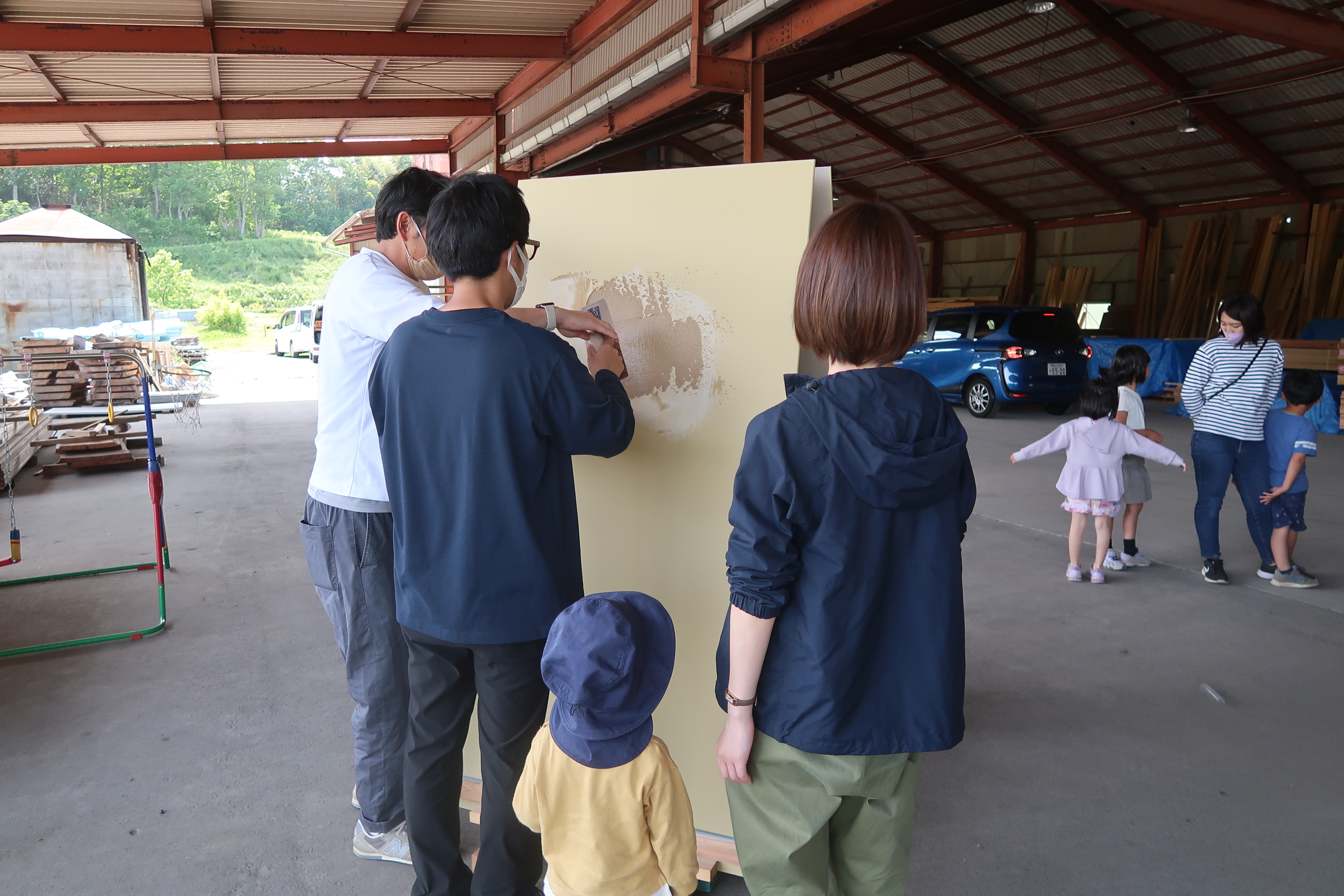 湯布珪藻土 塗り体験会